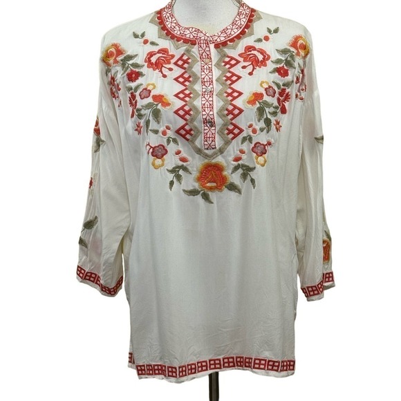 Paparazzi coral/white embroidered floral tunic, large, grandmacore, vacation - Picture 1 of 6